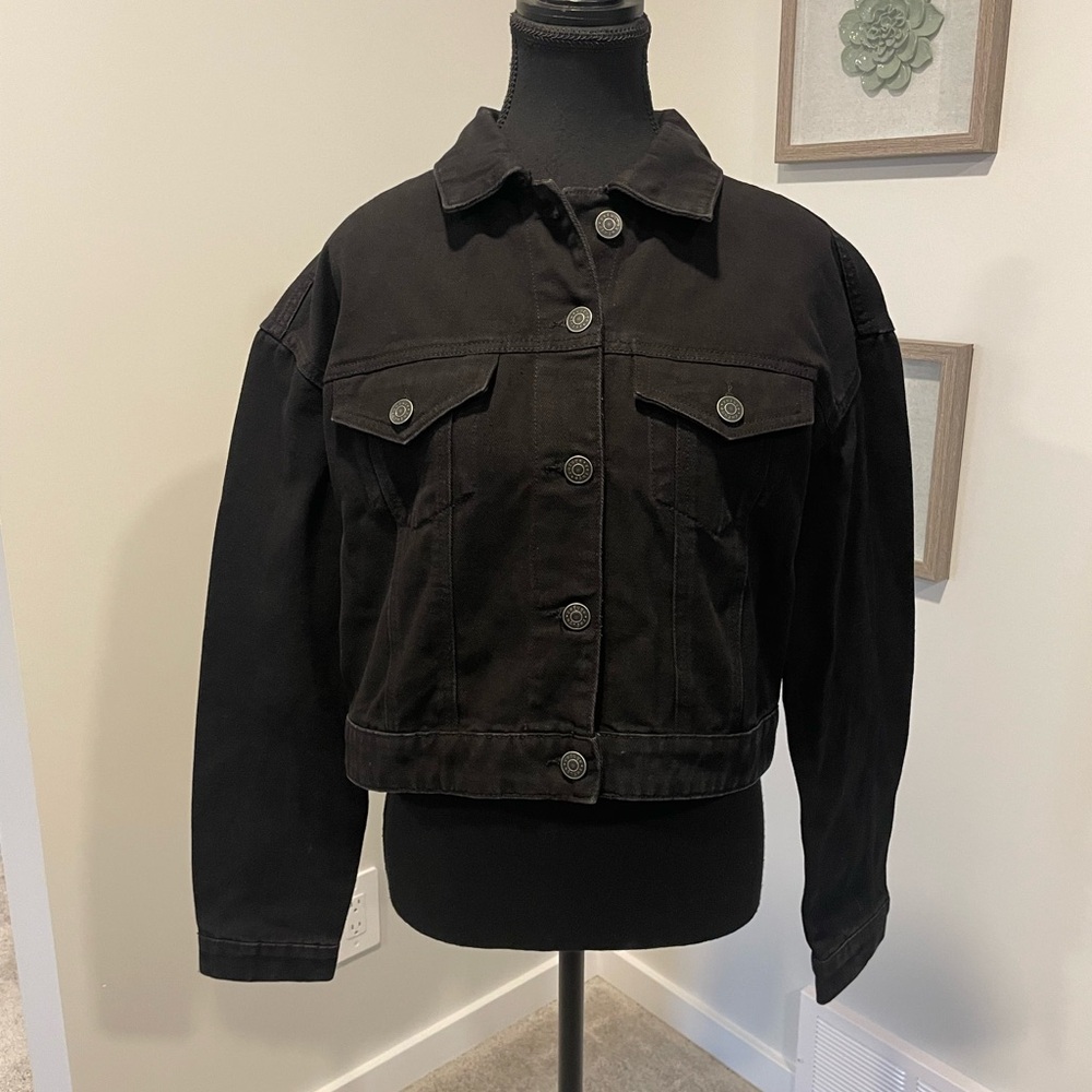Refuge Black Denim Button Front Cropped Jacket EUC
